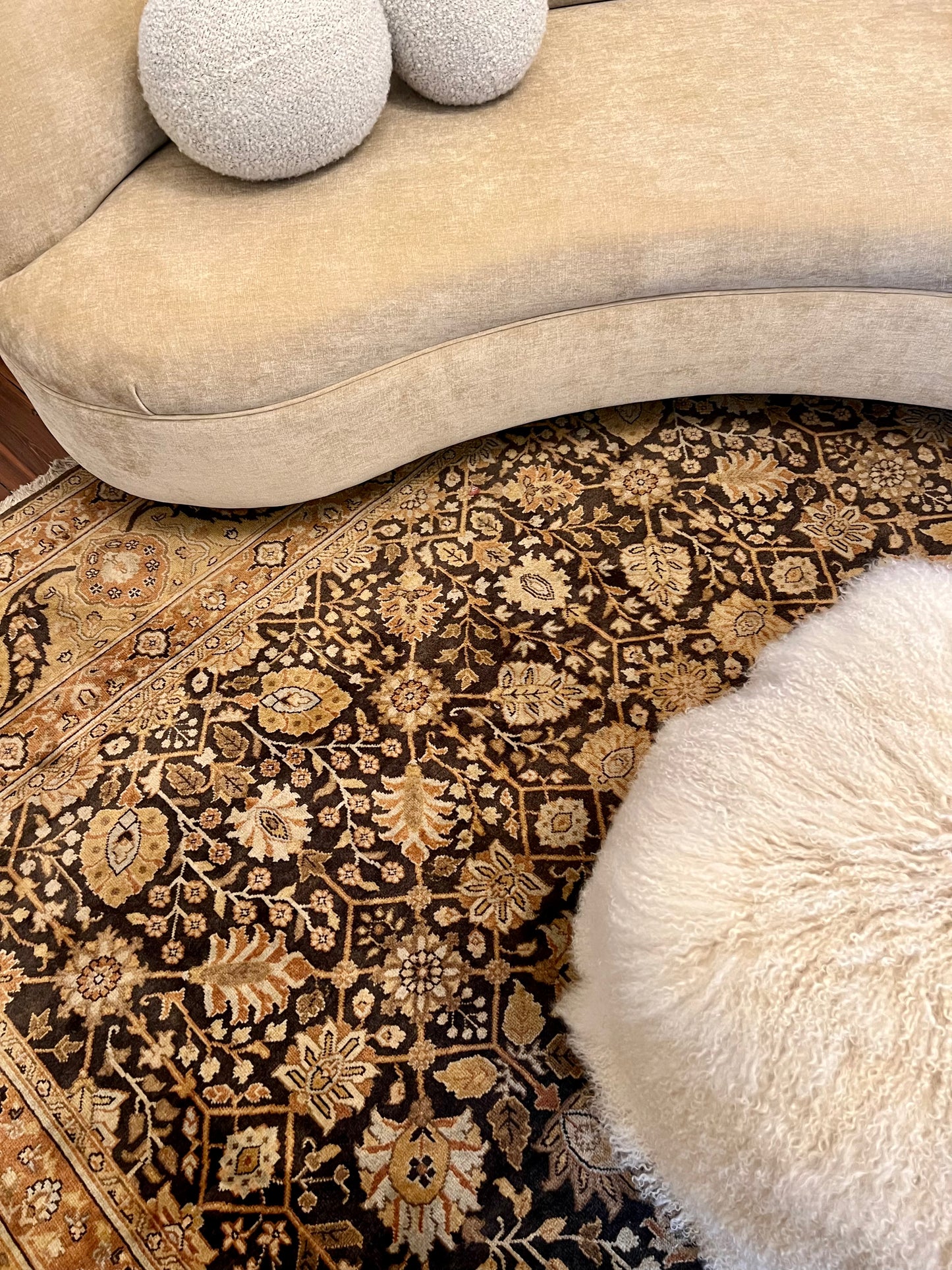 - Large Handmade Hali Wool Rug