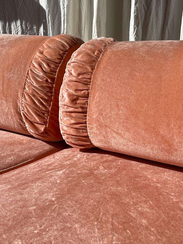 1970s Peach Velvet Louge