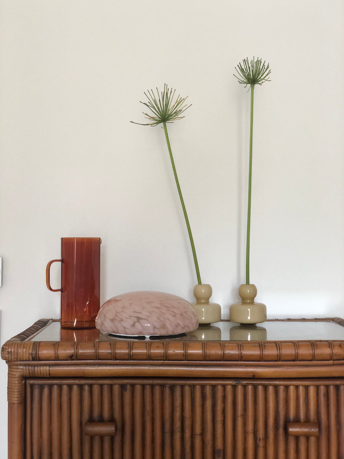 Pink glass button lamp