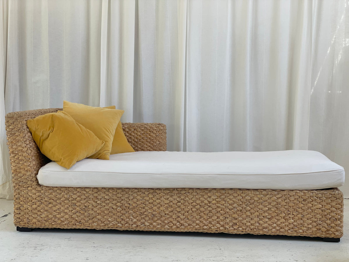 Woven Daybed / Chaise