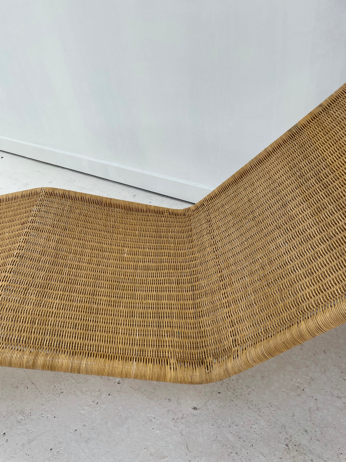 Cane Lounge Chaise After Tito Agnoli P3