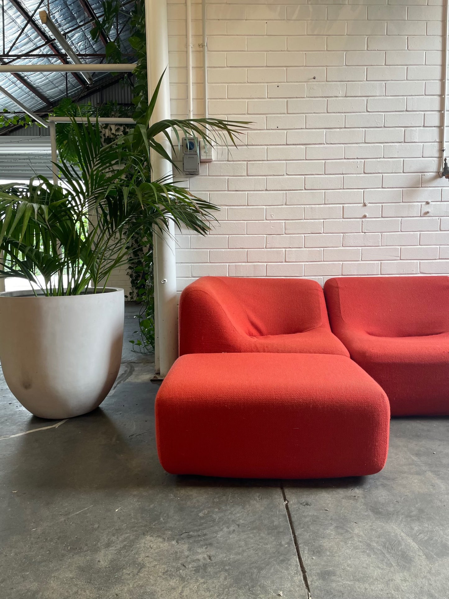 Featherston Numero IV Lounge
