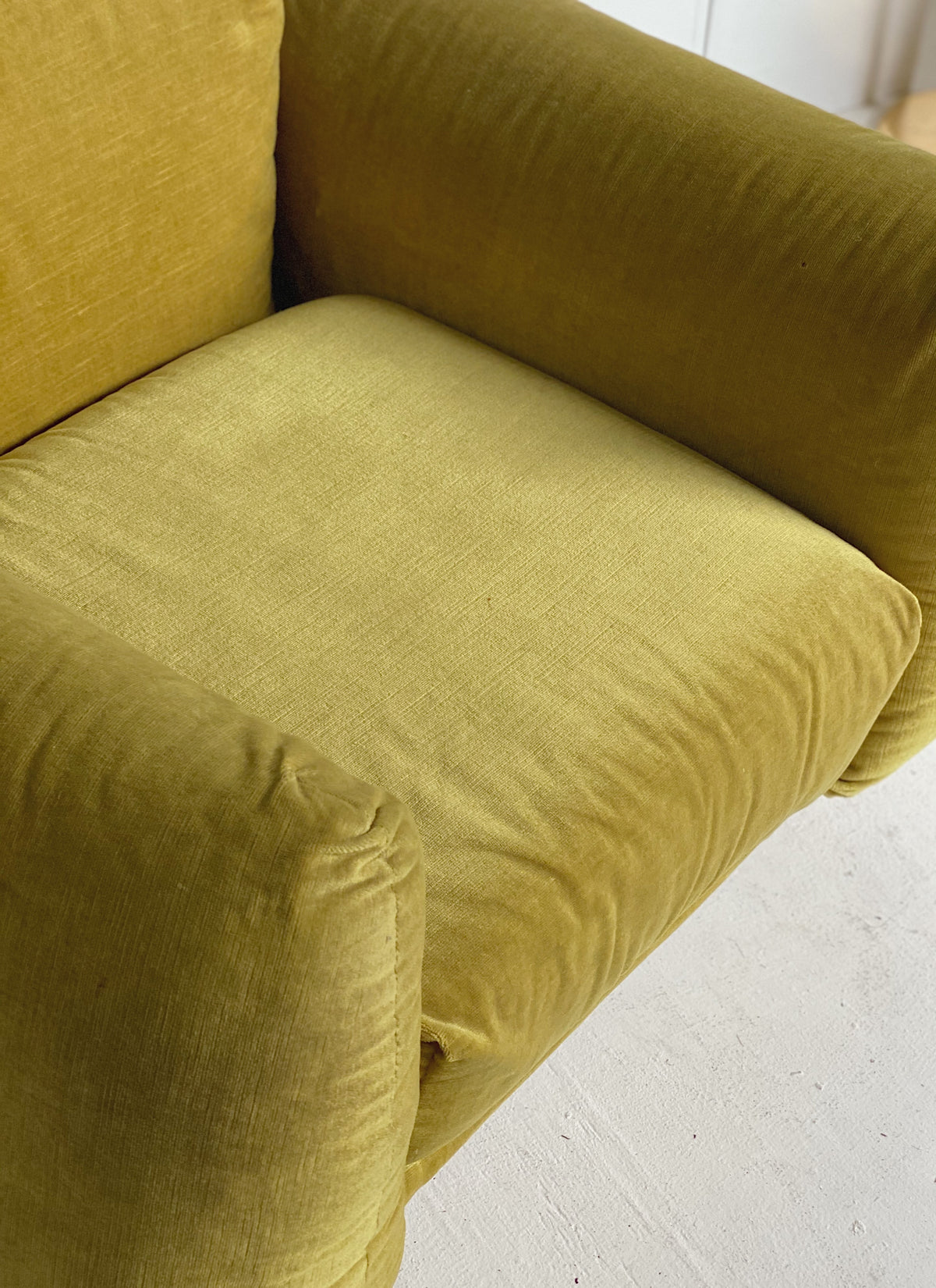 Chubby Velvet Lounge Chair