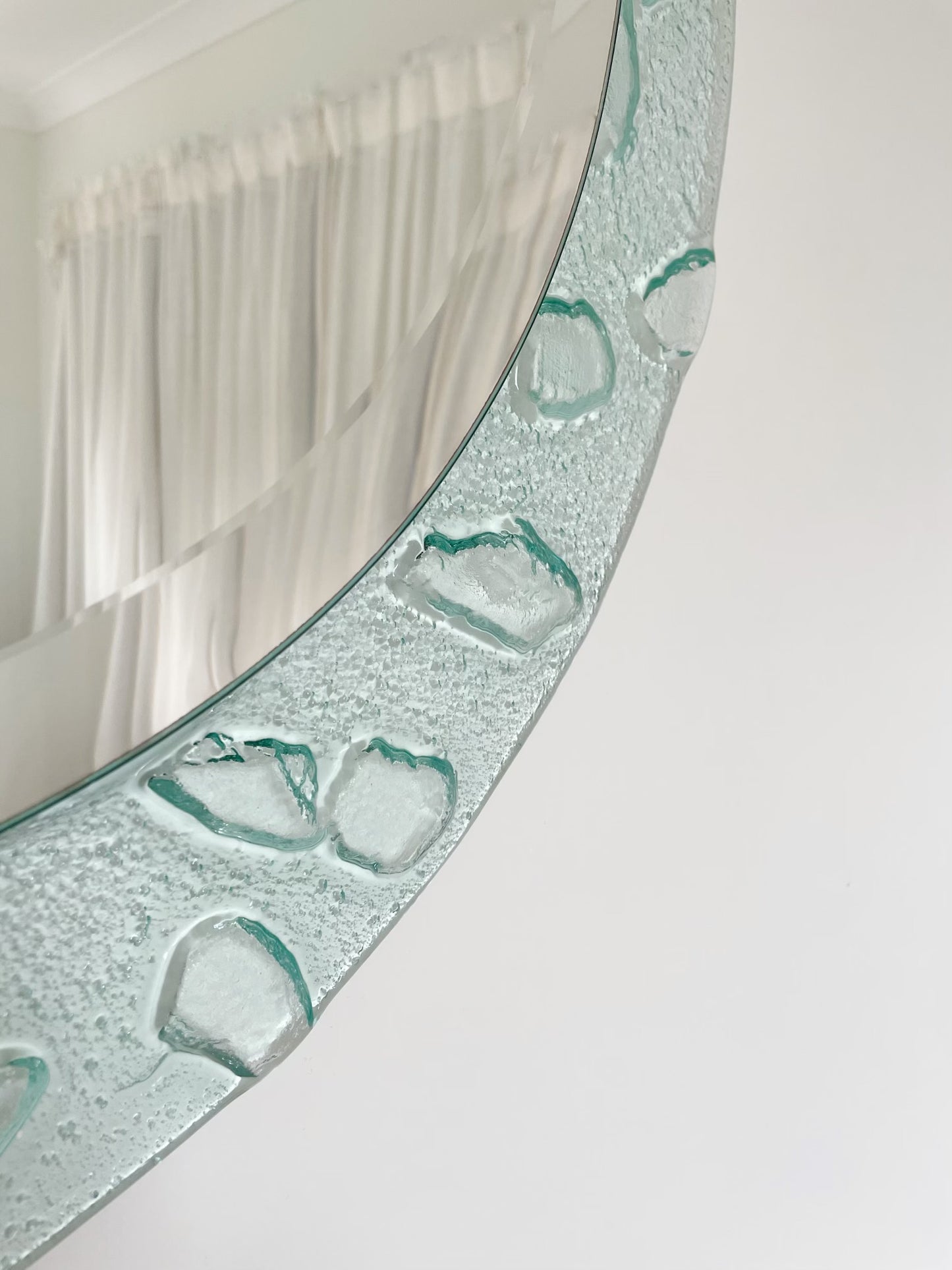 Glass Frame Round Mirror.