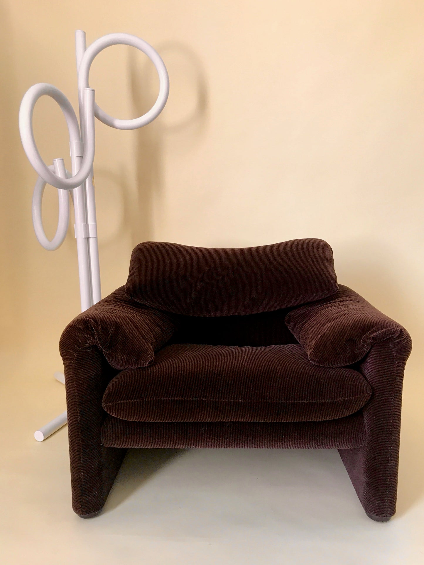 - Maralunga Armchair by Vico Magistretti