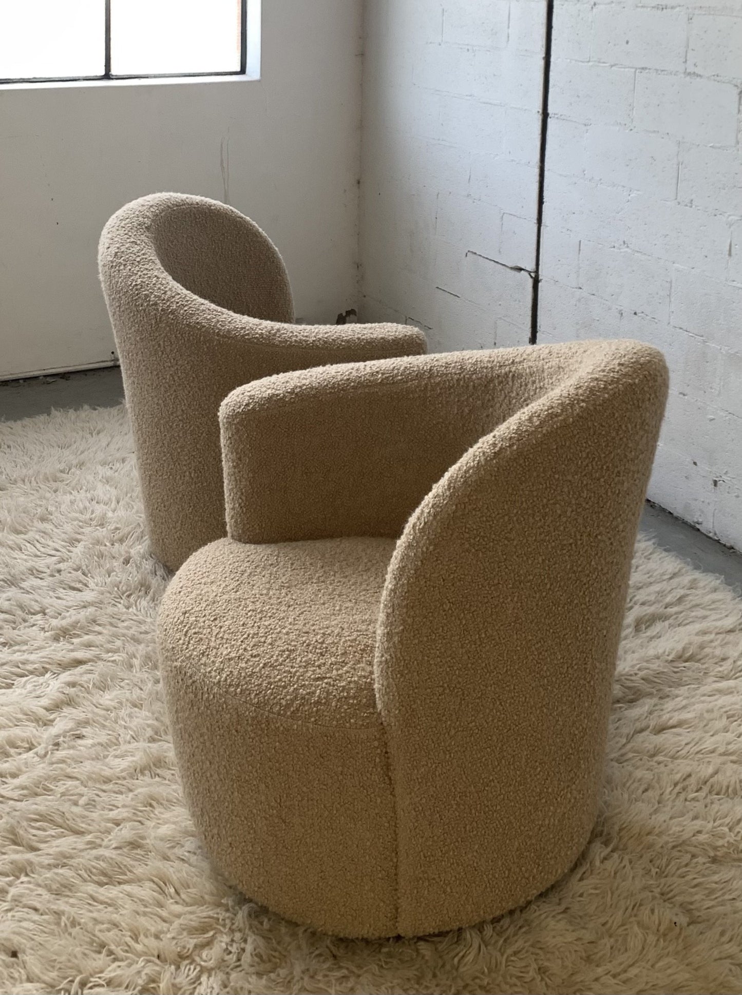 Vladimir Kagan-Style Swivel Chair in Wool Boucle - Two Available
