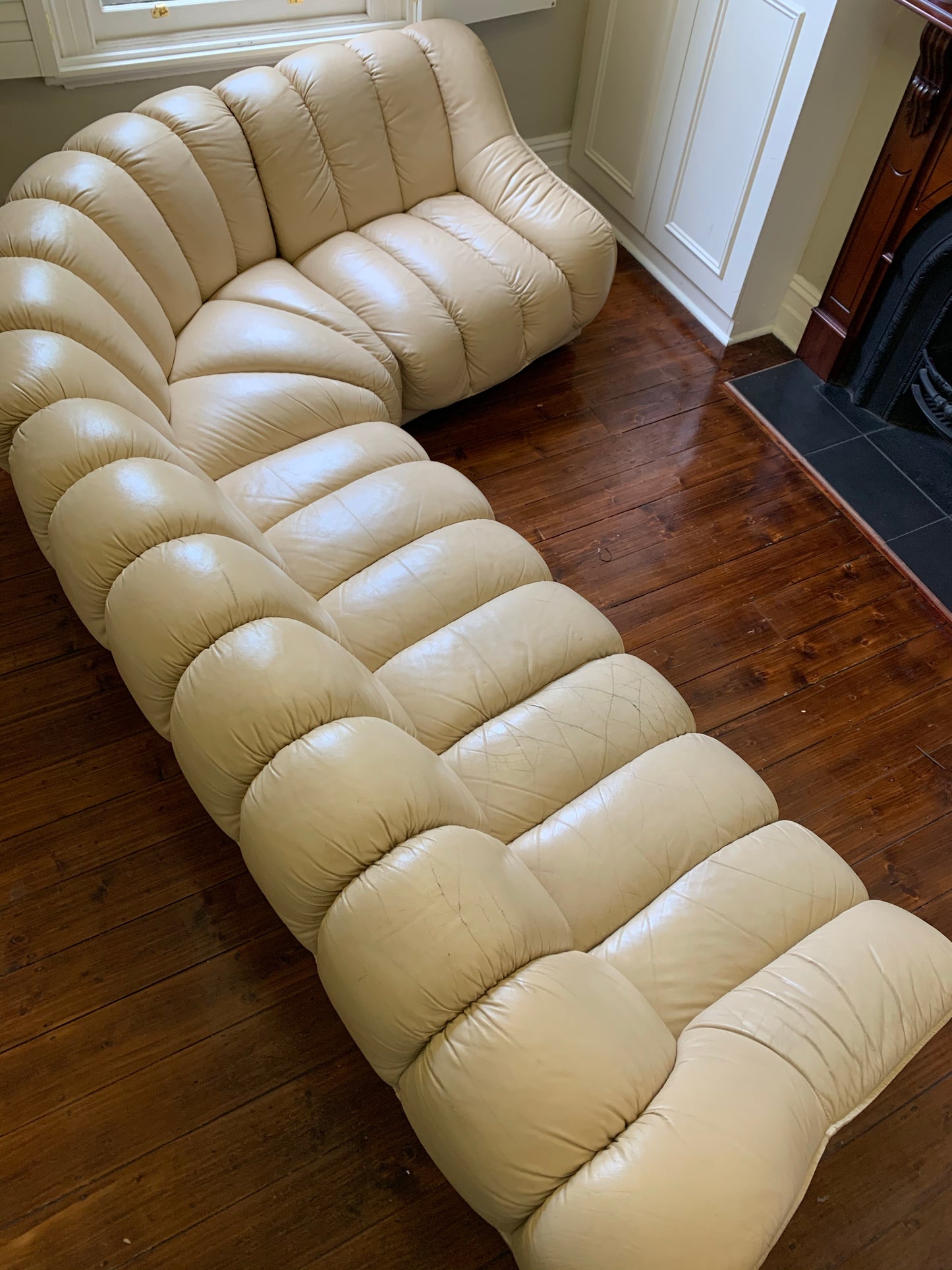 Peachy Cream Leather Sectional Sofa in the Style of De Sede