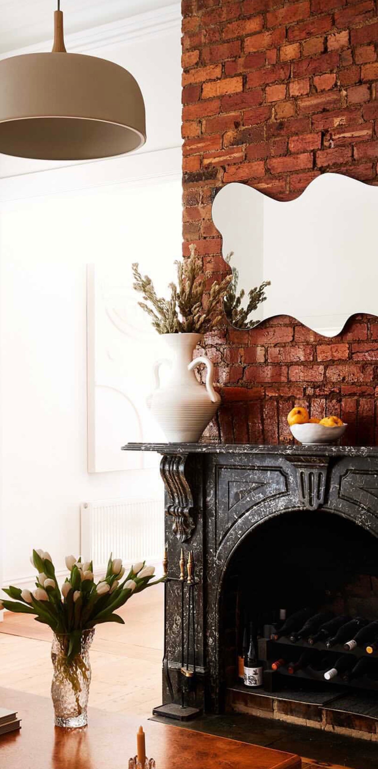 - Large Wavy Mirror