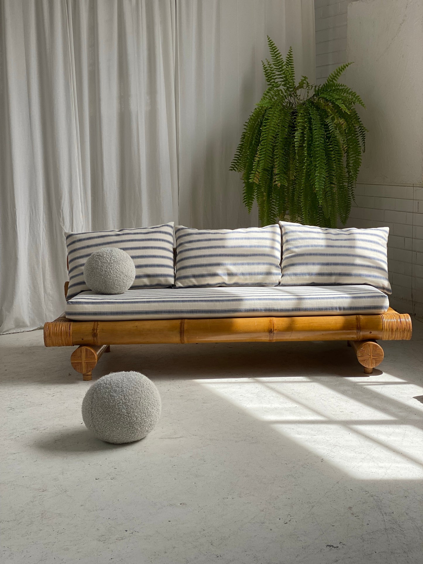 Vintage Bamboo Sofa Daybed