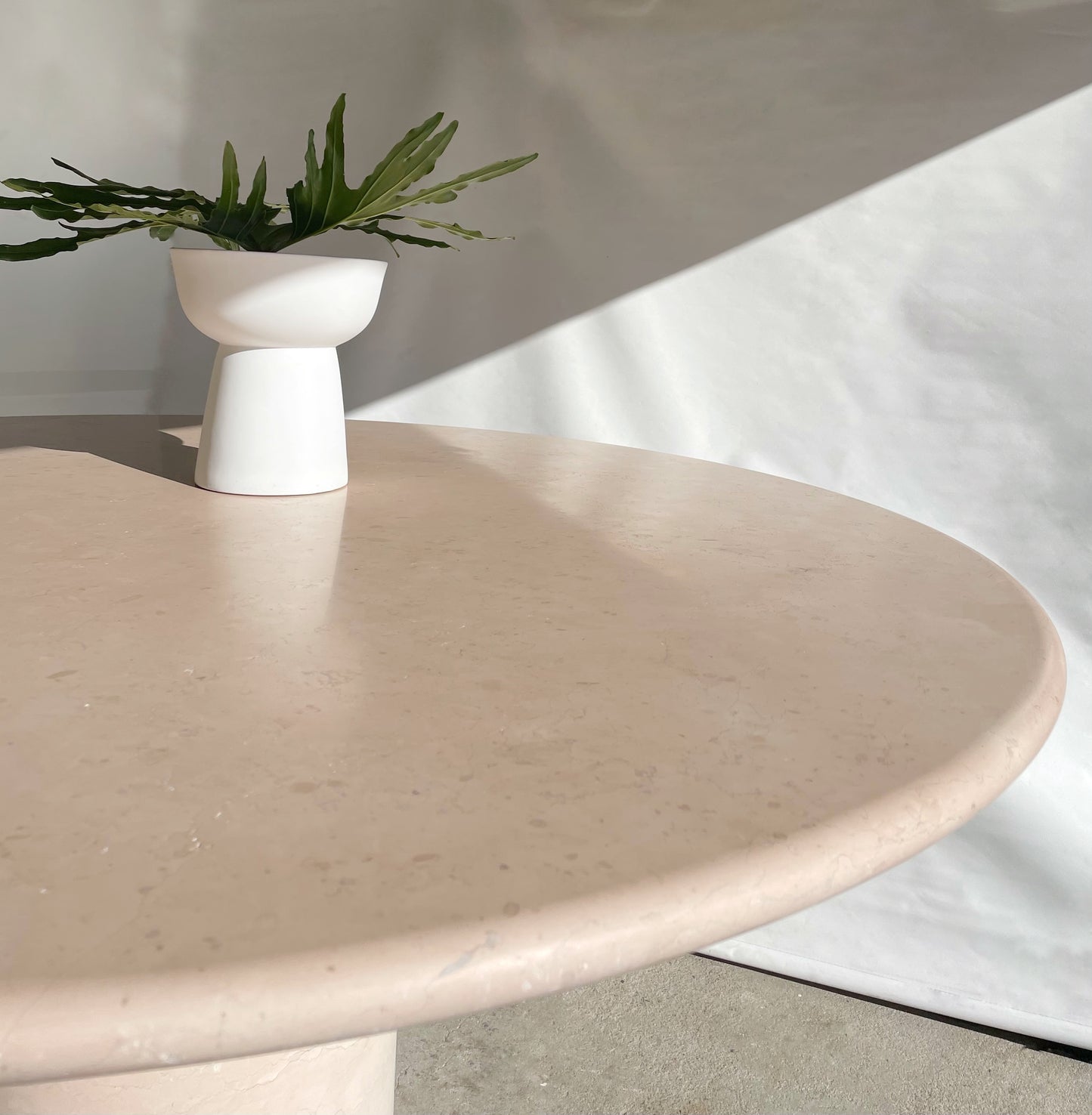 Vintage Round Marble Dining Table