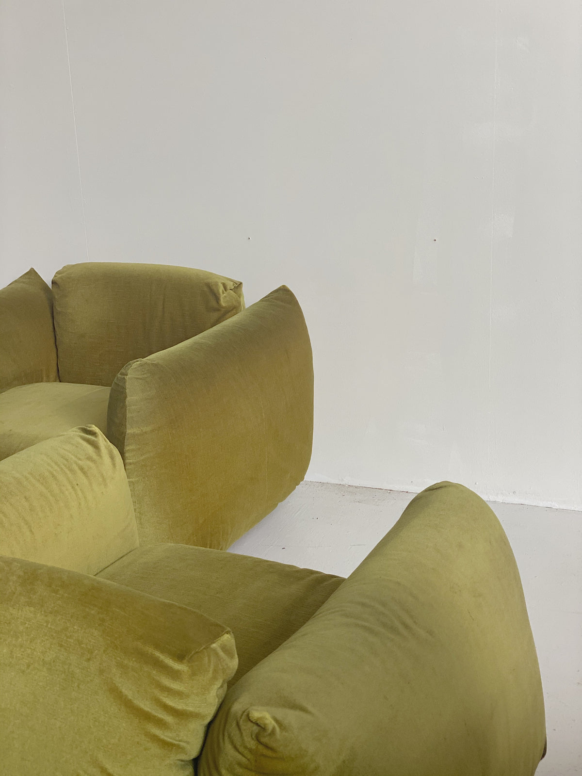 Chubby Velvet Lounge Chair