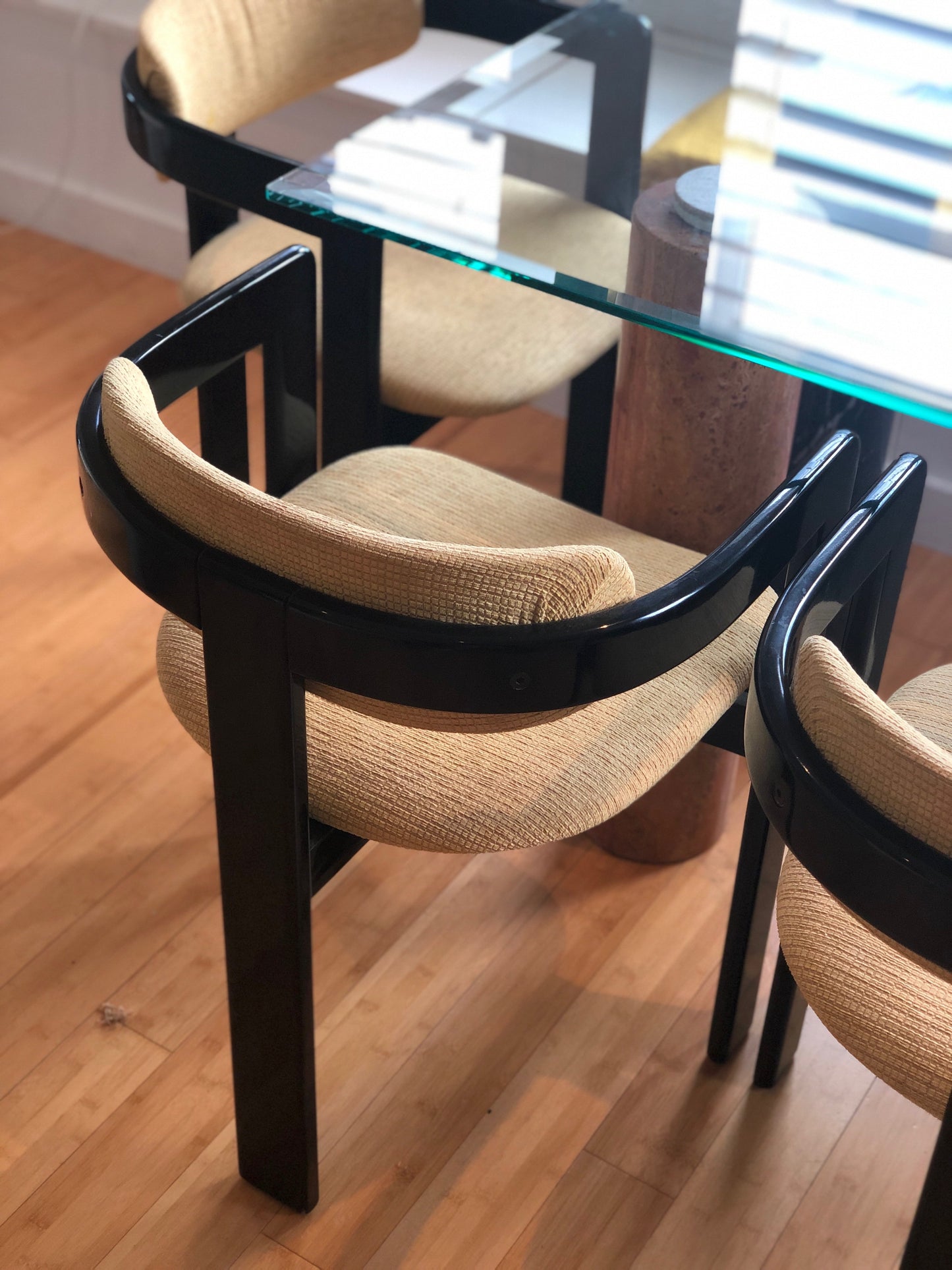 Tri-legged Dining Chairs