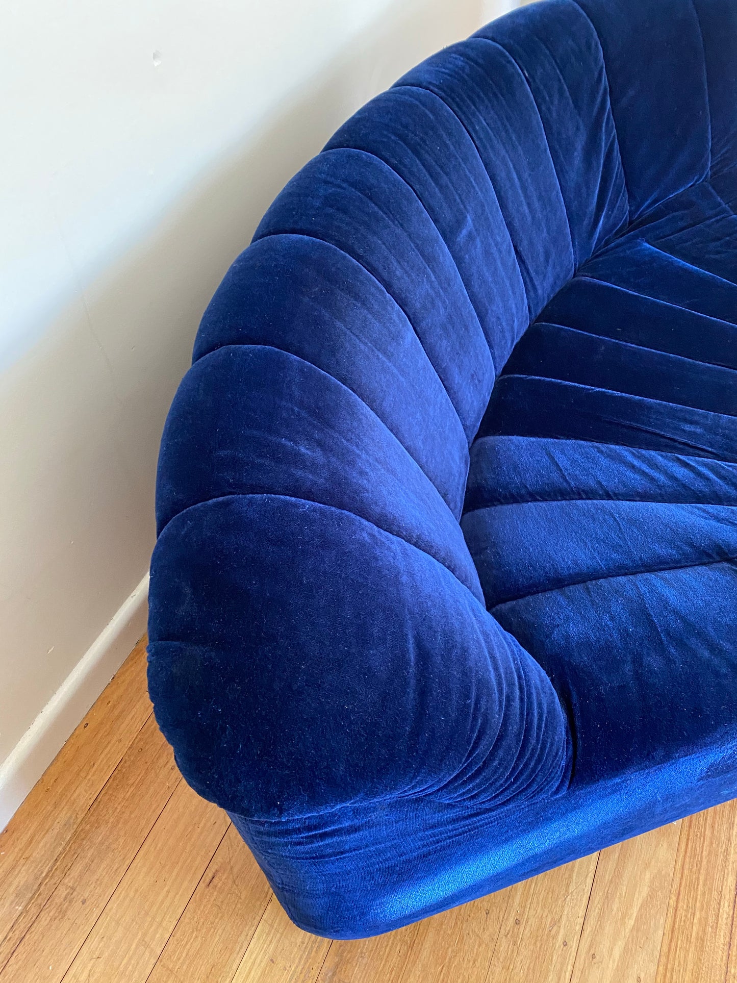 Featherston Numero VII Curved Modular