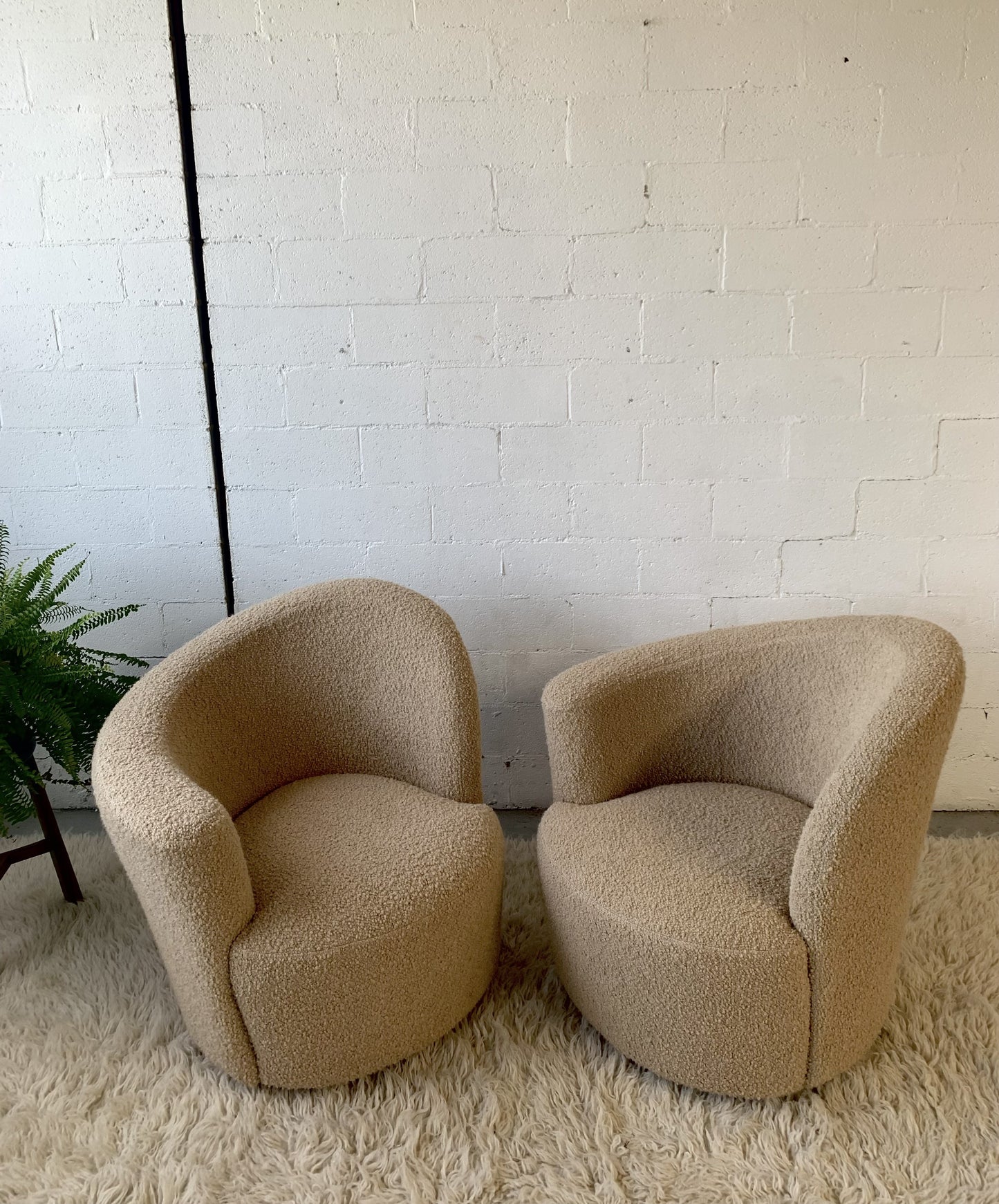 Vladimir Kagan-Style Swivel Chair in Wool Boucle - Two Available