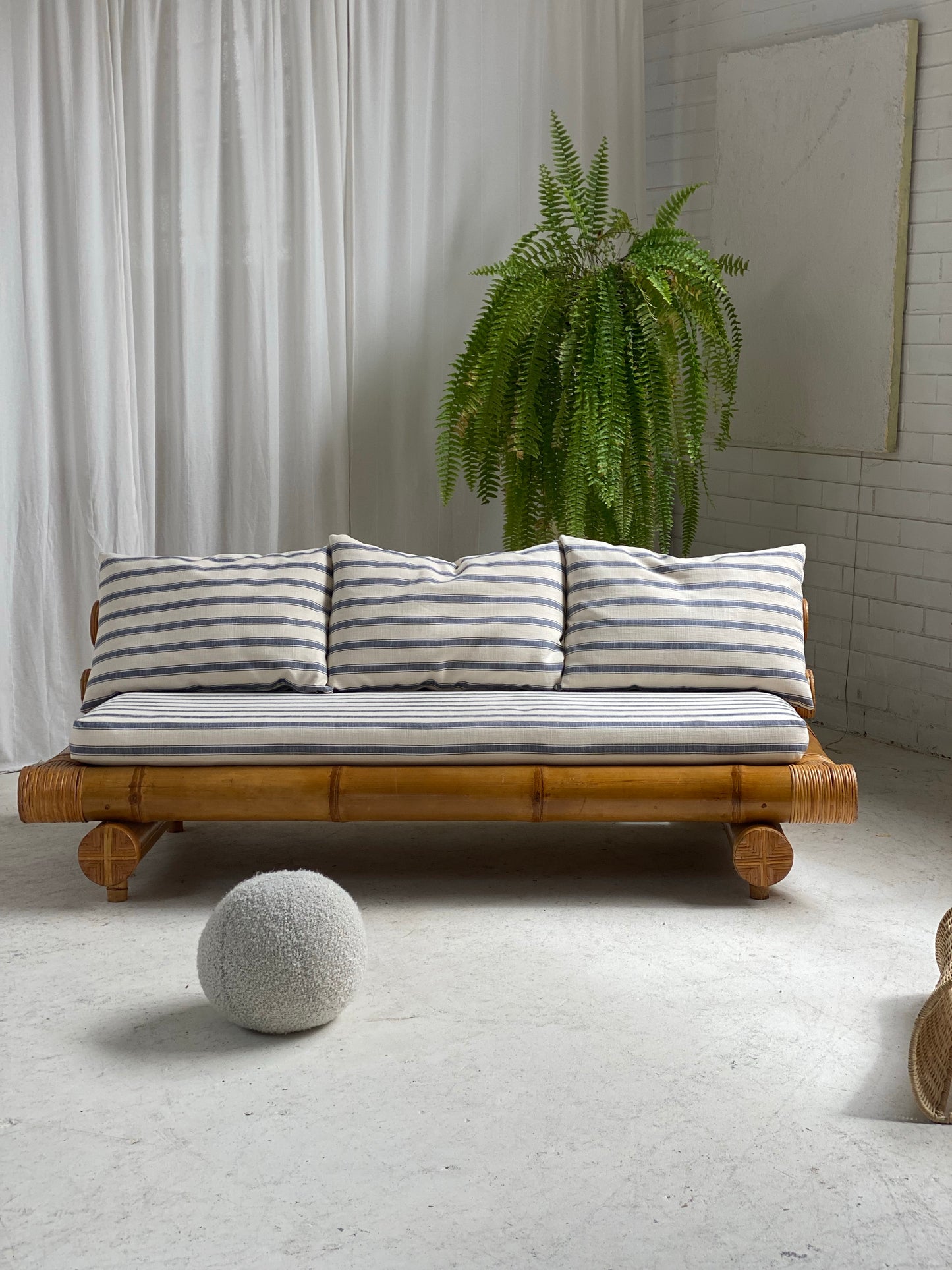 Vintage Bamboo Sofa Daybed