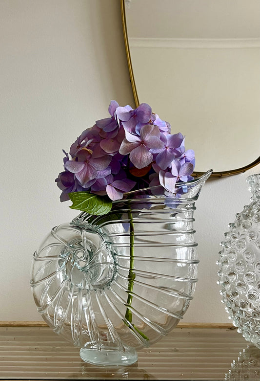 - 1940s Murano Seashell Vase, Italy