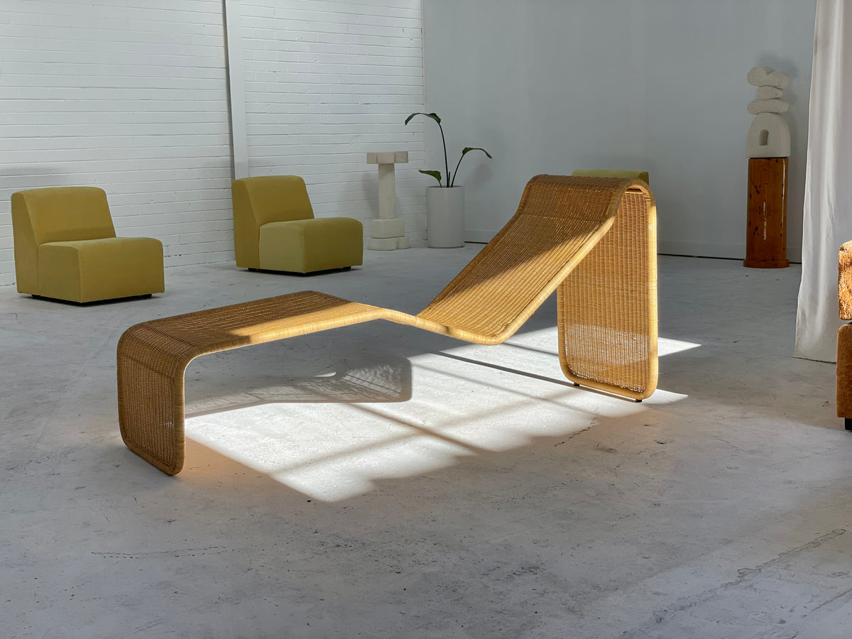 Cane Lounge Chaise After Tito Agnoli P3