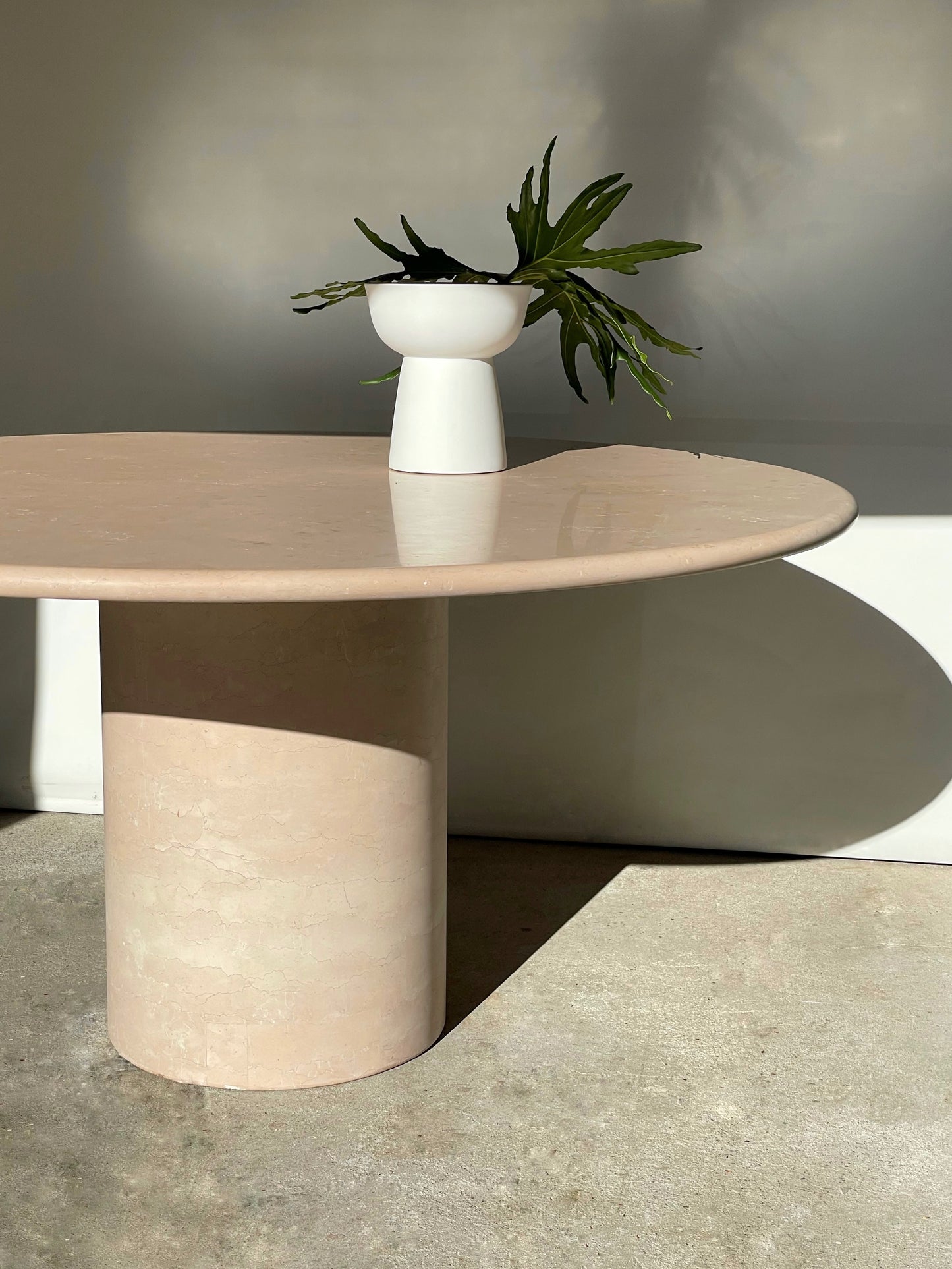 Vintage Round Marble Dining Table