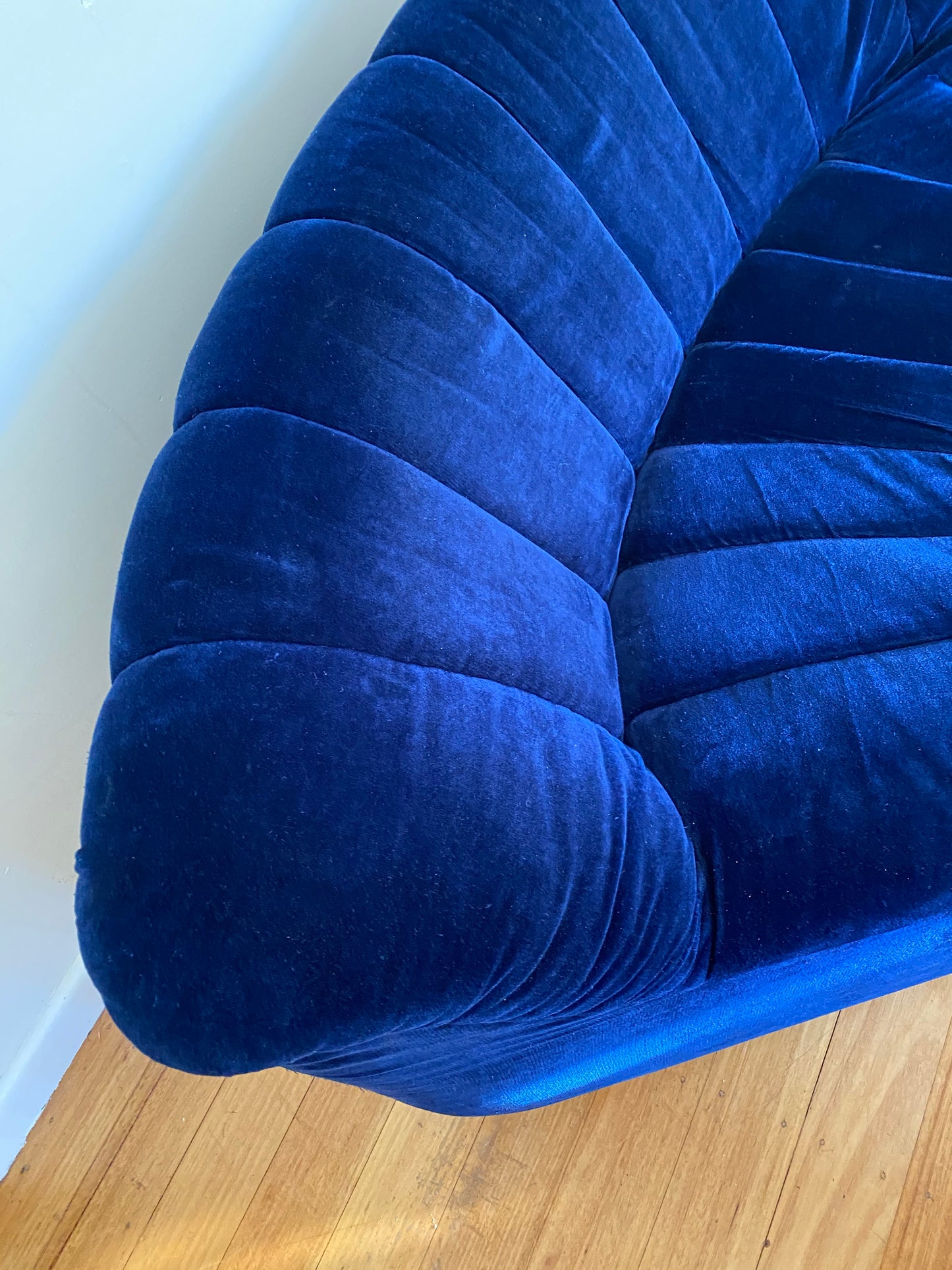 Featherston Numero VII Curved Modular