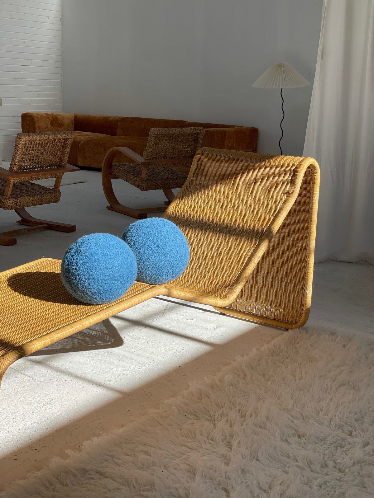 Cane Lounge Chaise After Tito Agnoli P3