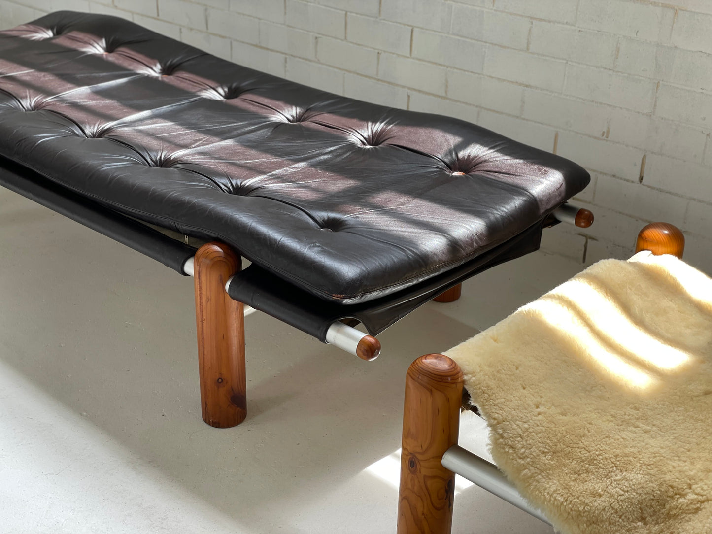 Studio Line Chaise - Robert Dunlop and Tom Larsen