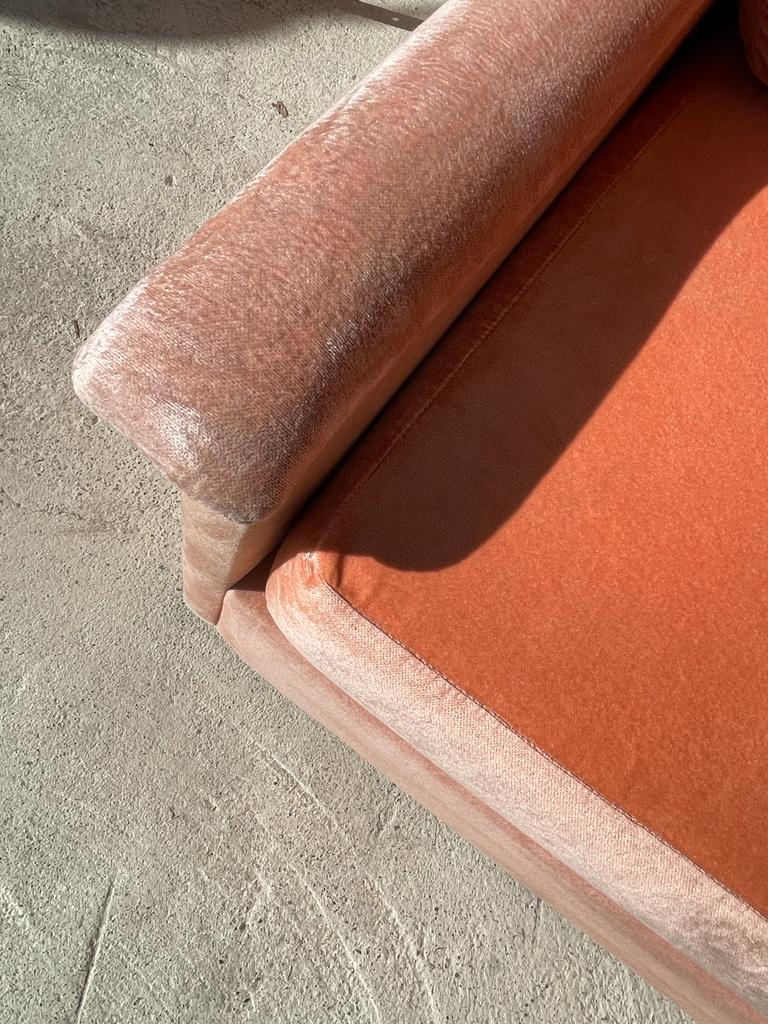 1970s Peach Velvet Louge