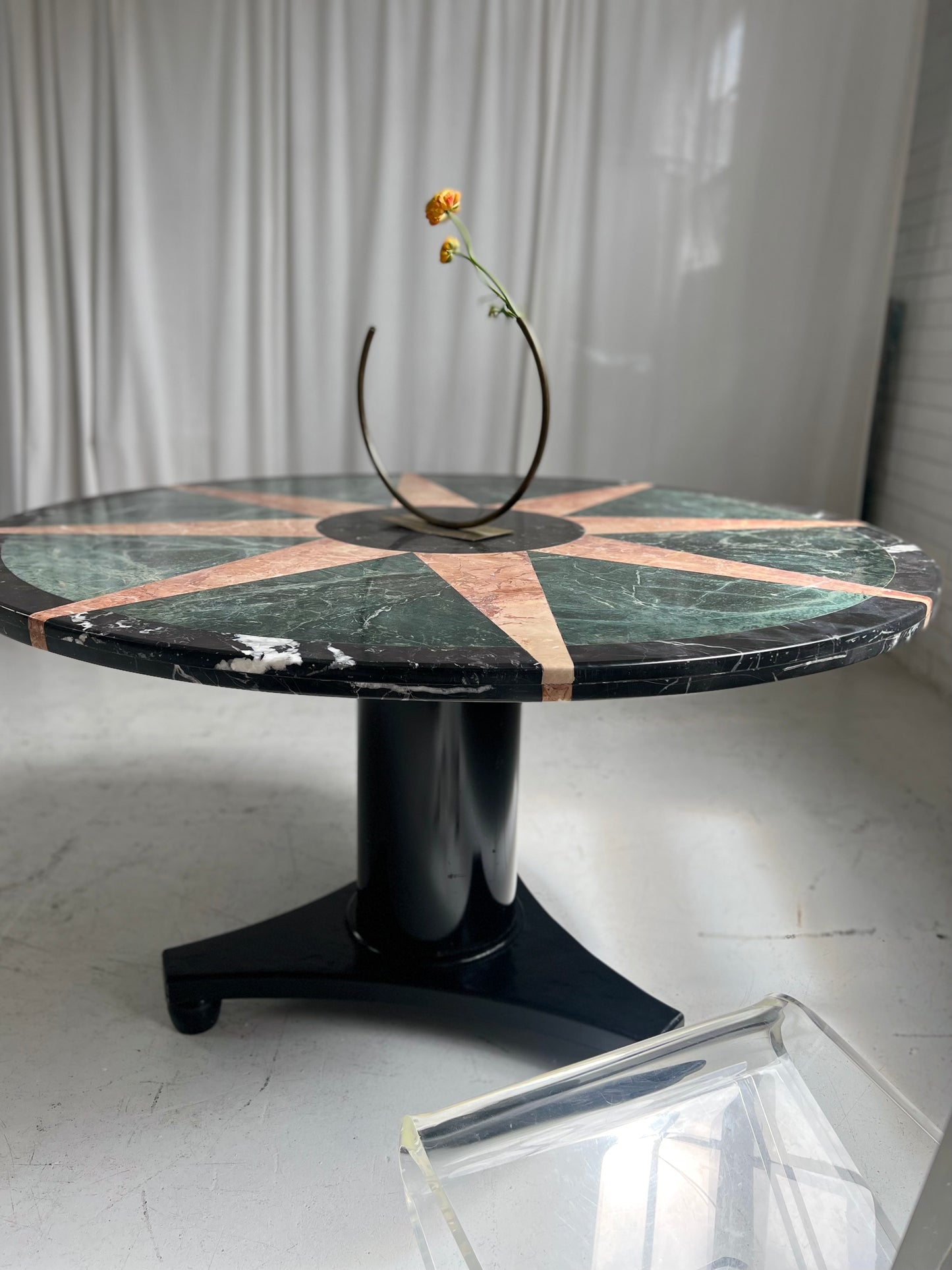 - Vintage Marble Star Table