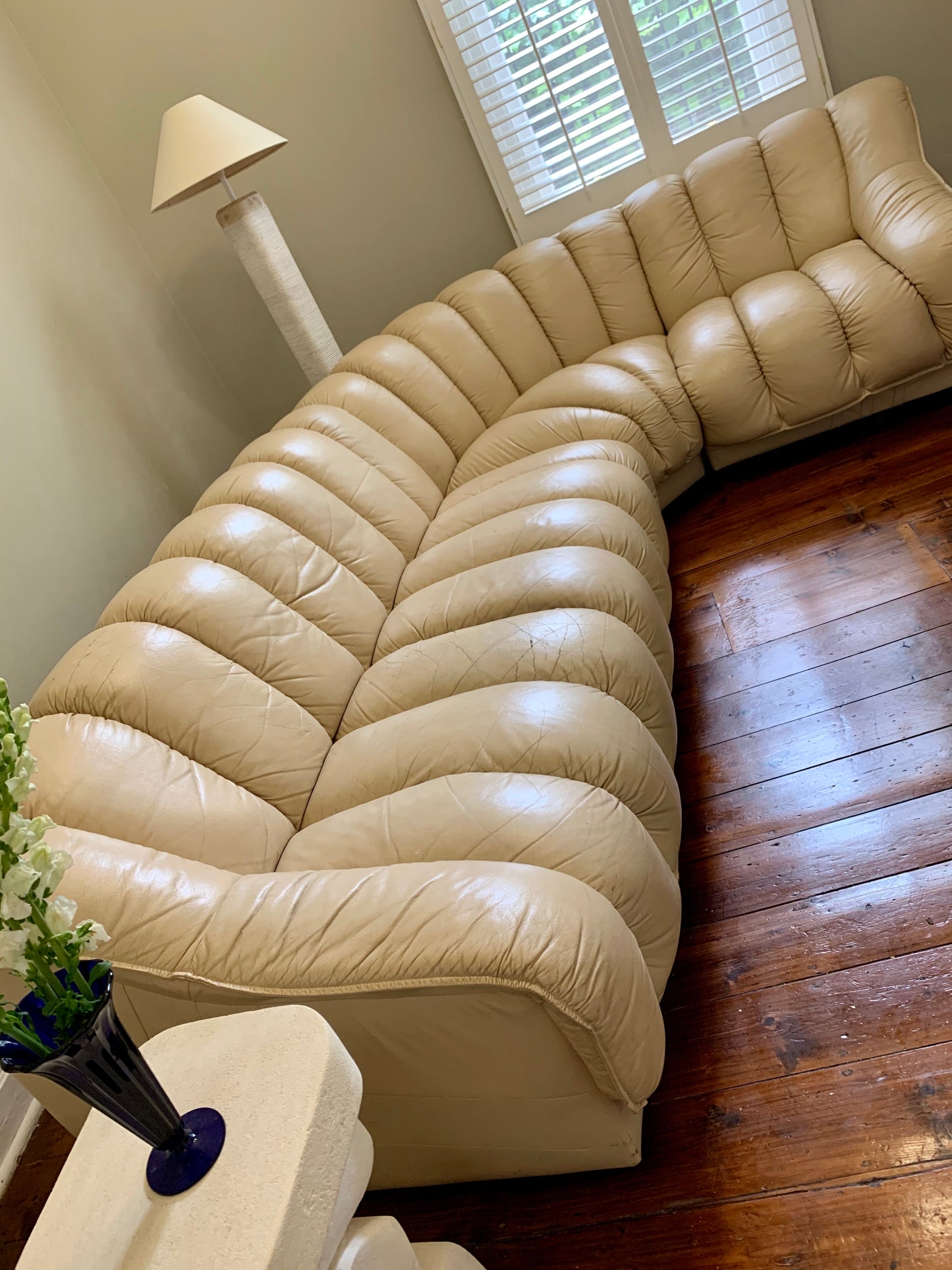 Peachy Cream Leather Sectional Sofa in the Style of De Sede